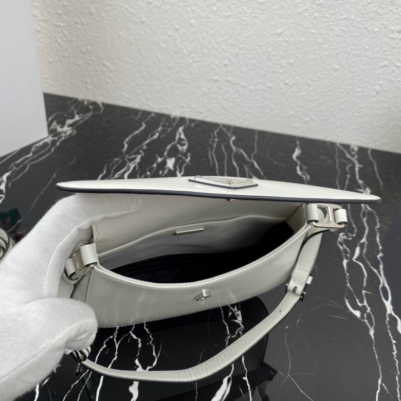 1BD303 24X19X6cm YG 7 (8)