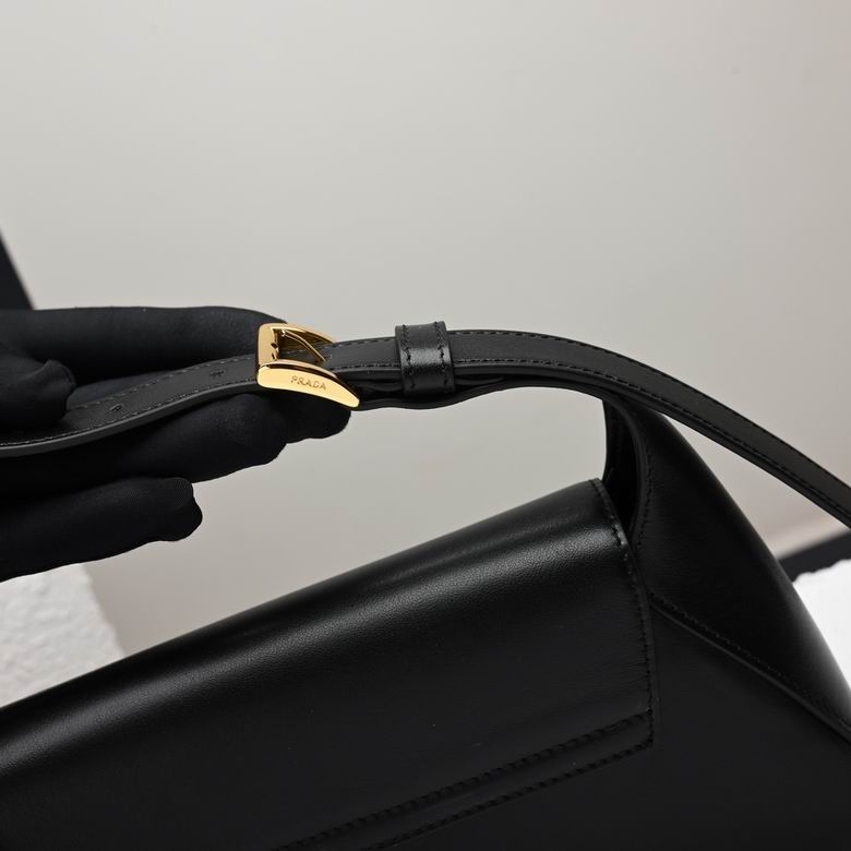 1BD358 25X15X5cm YG 7