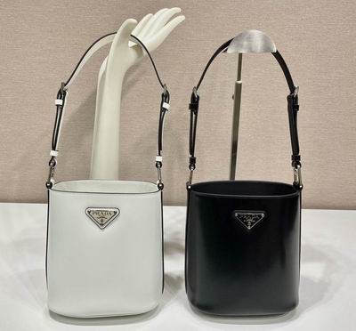 1BE059 17x18x10.5cm Ap (21)