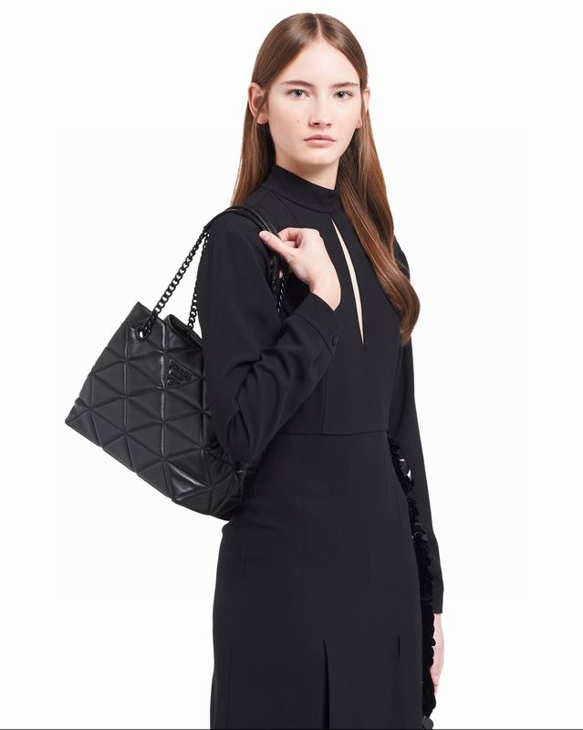 1BG298 Specturm 26.5x22x14cm ap 03 (1)