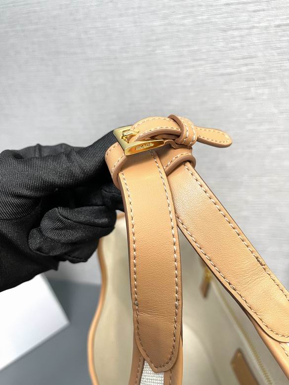 1BG472 37.5X30X13cm YG 8