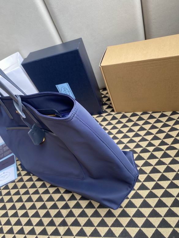 1BG527 43X31X15cm YG 4