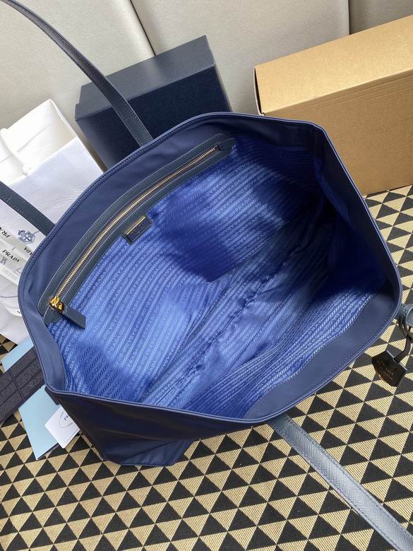 1BG527 43X31X15cm YG 8