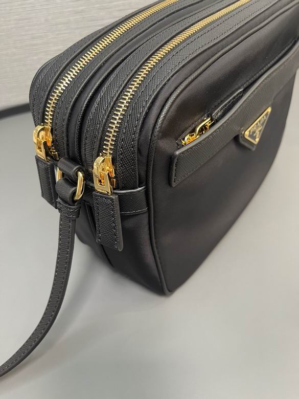 1BH218 21X17X8cm YG 2色 4