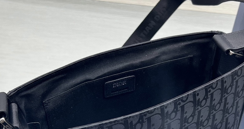 1ESME061YKY 31X21X8cm WP (9)