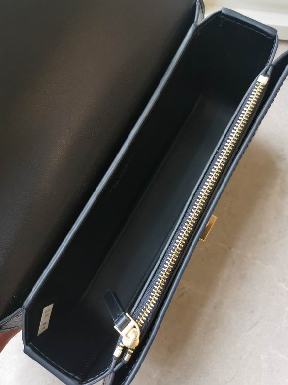 204 12.5X23.5X12.5cm TB 4