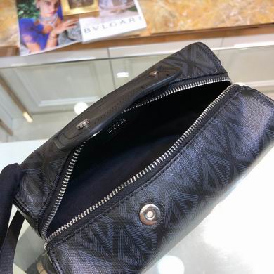 21.6X12.5X10.5cm 021510 WP 2 (8)