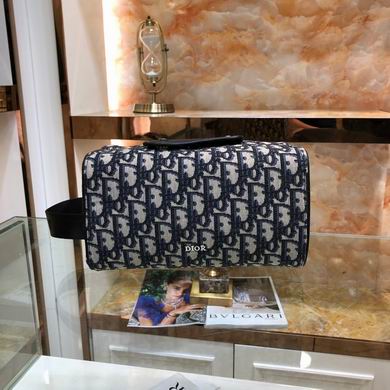 21.6X12.5X10.5cm 021510 WP 4 (1)