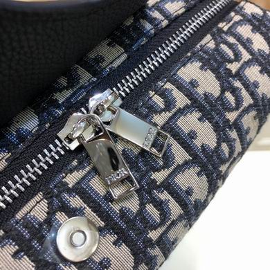 21.6X12.5X10.5cm 021510 WP 4 (7)