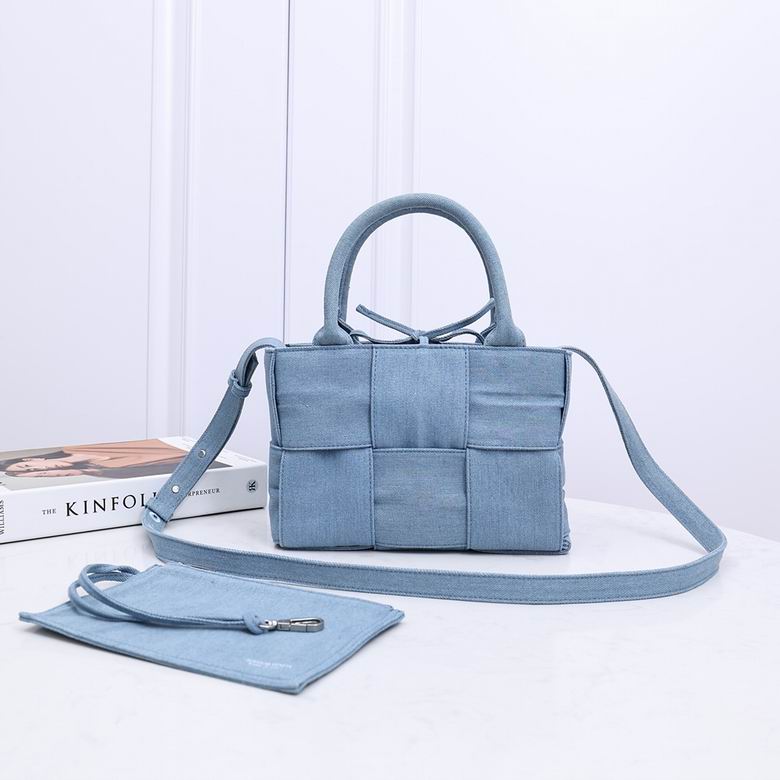 2236 25X16X8cm EL 1 (1)