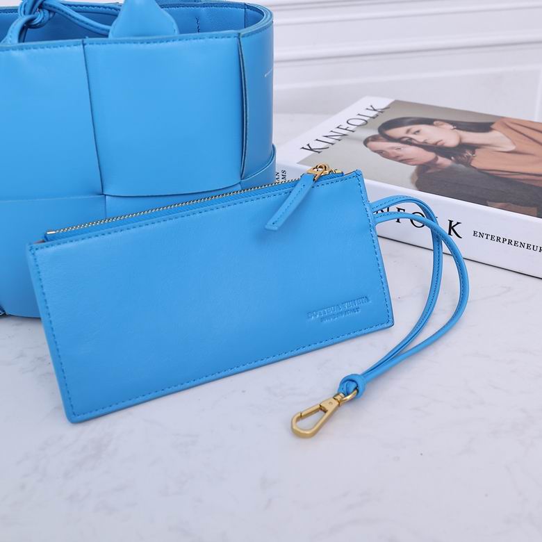 2236 25X16X8cm EL 10 (5)