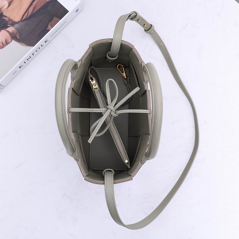 2236 25X16X8cm EL 11 (4)