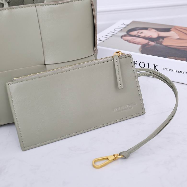 2236 25X16X8cm EL 11 (6)