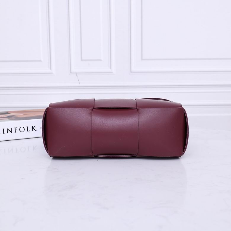 2236 25X16X8cm EL 13 (4)