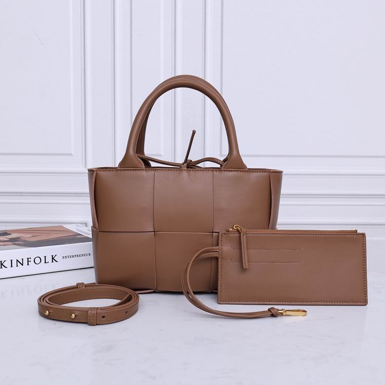 2236 25X16X8cm EL 14 (1)