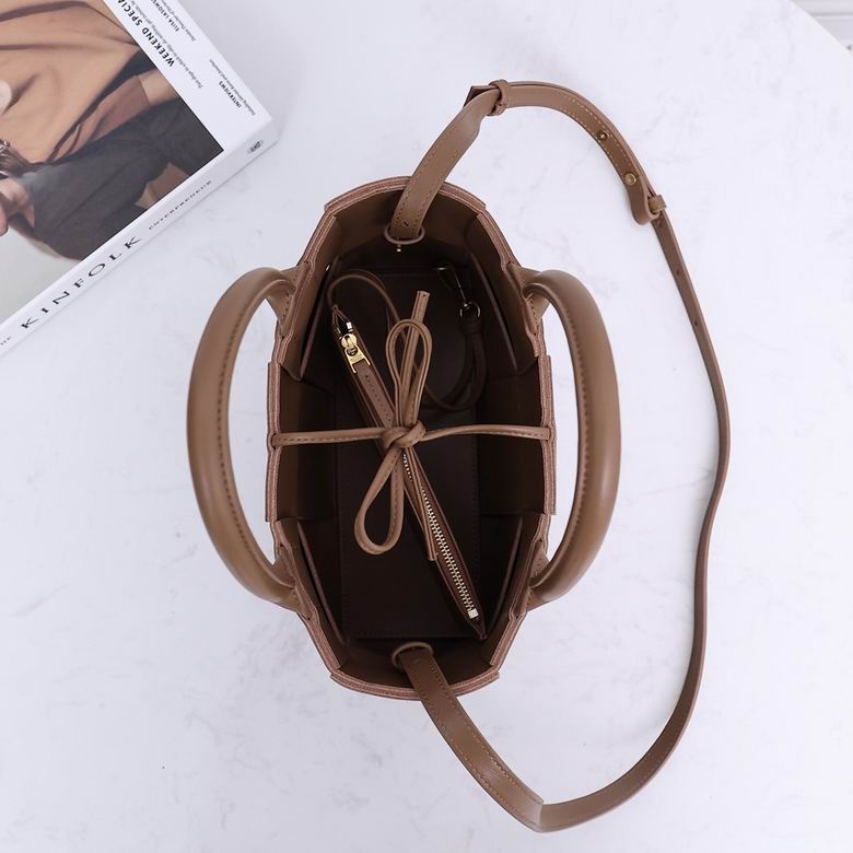 2236 25X16X8cm EL 14 (4)