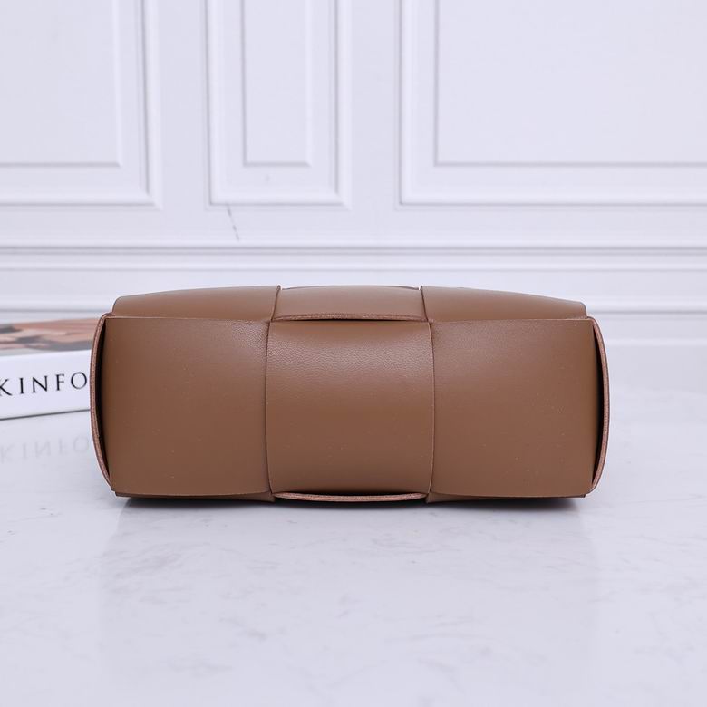 2236 25X16X8cm EL 14 (5)