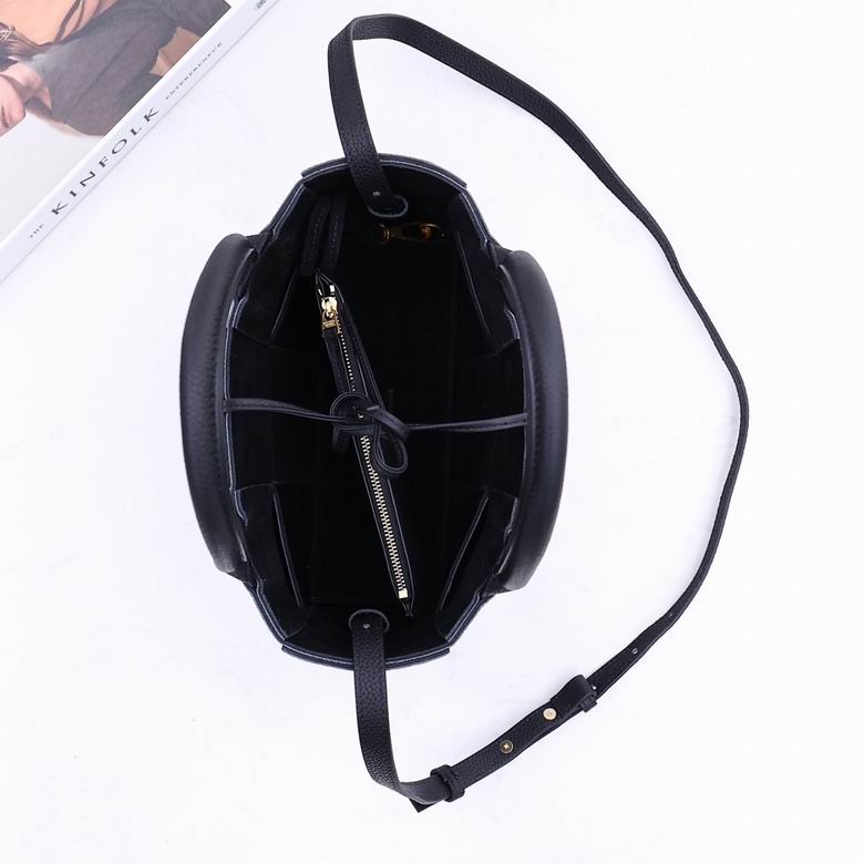 2236 25X16X8cm EL 16 (4)