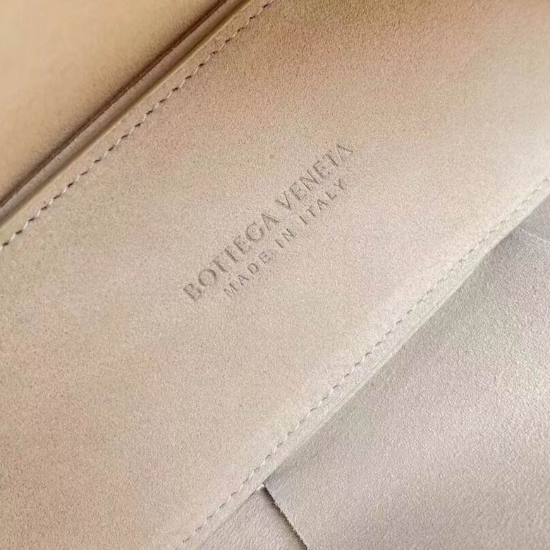 2236 25X16X8cm EL 5 (7)