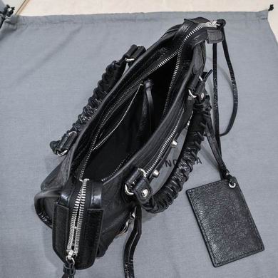 24cm 082104 GY 1 (14)