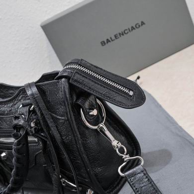 24cm 082104 GY 1 (16)