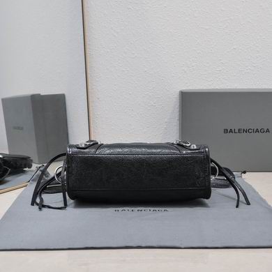 24cm 082104 GY 1 (17)