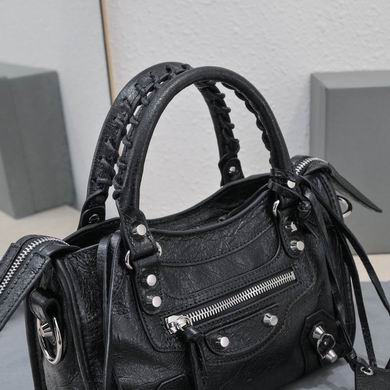 24cm 082104 GY 1 (18)