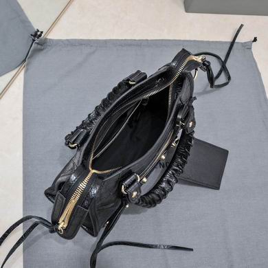 24cm 082104 GY 1 (8)