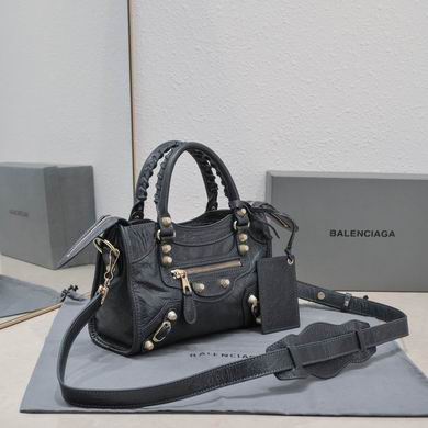 24cm 082104 GY 2 (11)