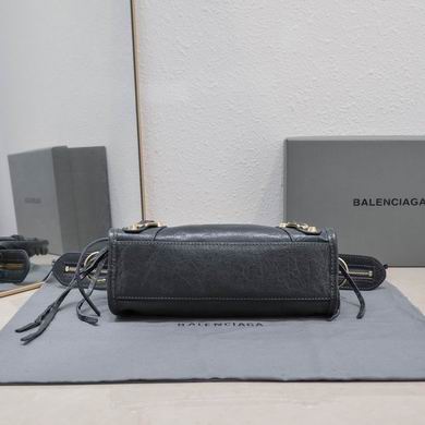 24cm 082104 GY 2 (27)