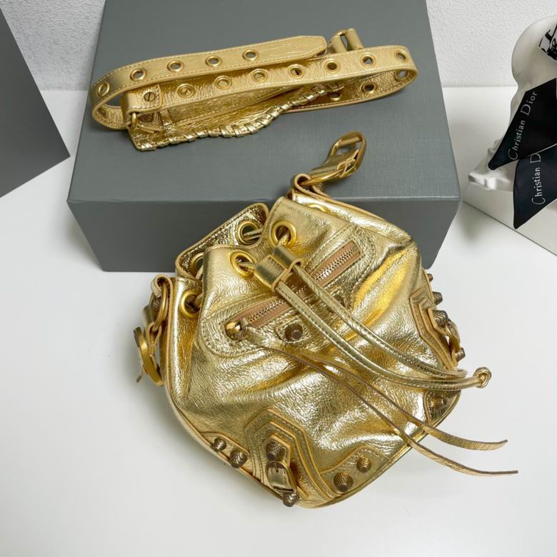 2614S 15X20X17.8cm GY 7 (4)