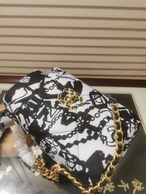 26X17X8cm 061006 WO (14)