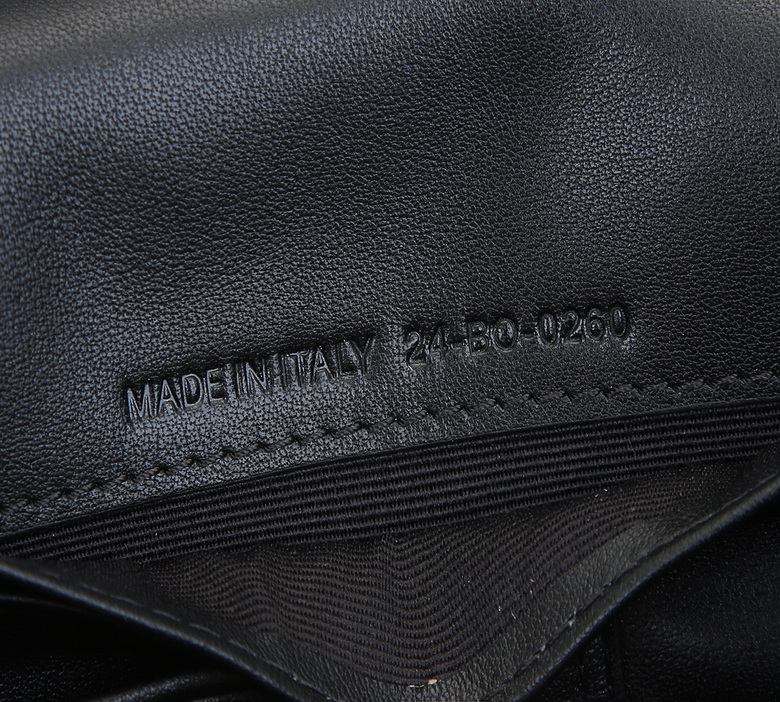 2GACA321UAM 18.5X20X3cm WP (9)