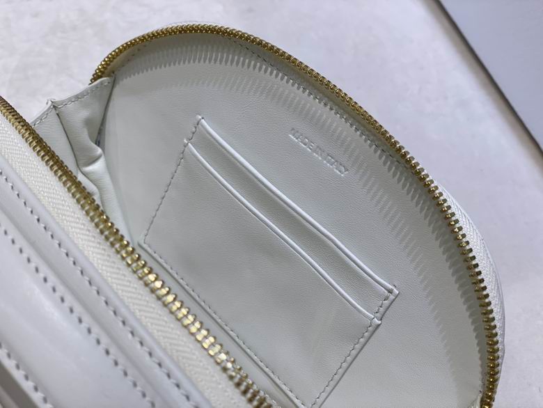 3331 18X11X6.5cm WO 3色 17