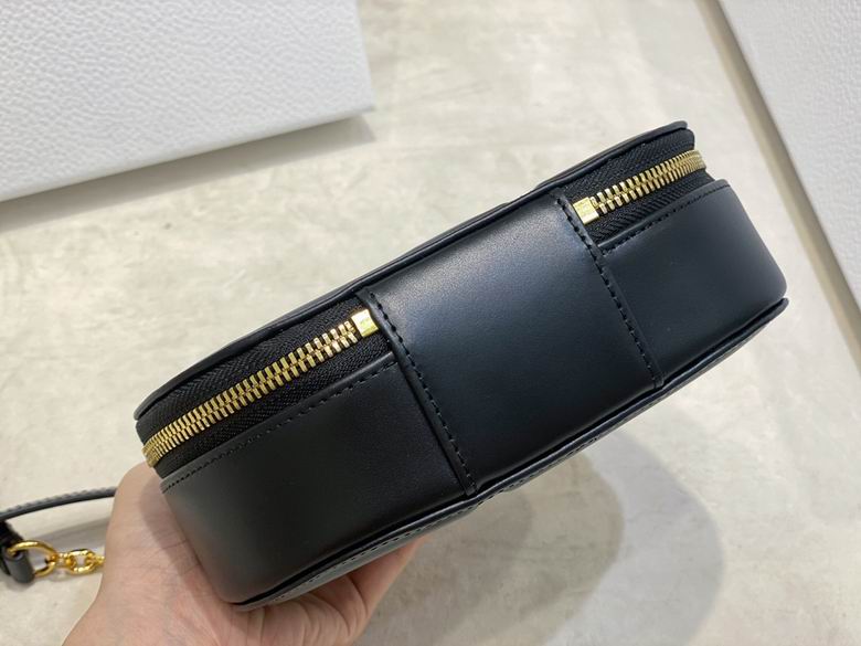 3331 18X11X6.5cm WO 3色 24