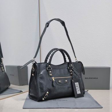 38cm 082102 GY 3 (11)