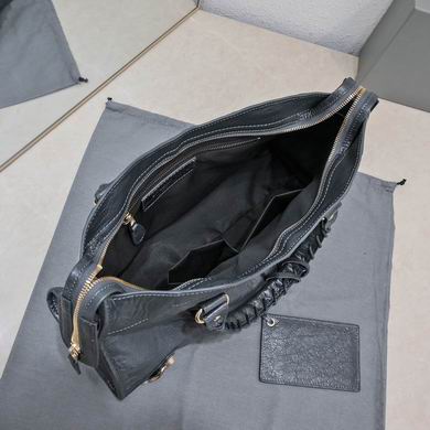 38cm 082102 GY 3 (13)