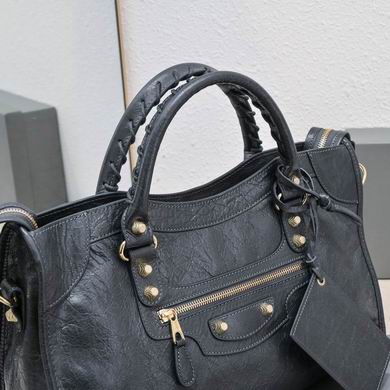 38cm 082102 GY 3 (16)