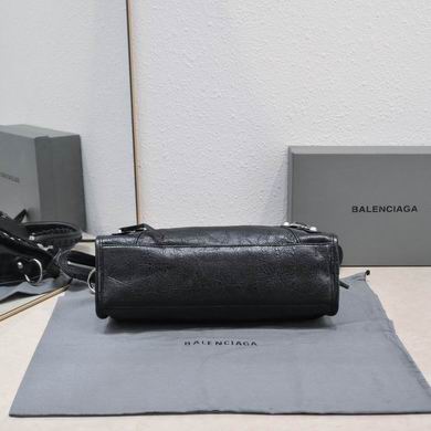 38cm 082102 GY 3 (31)