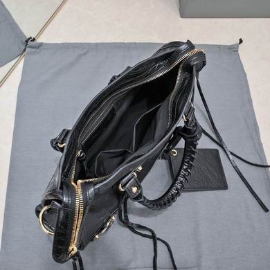 38cm 082102 GY 3 (32)