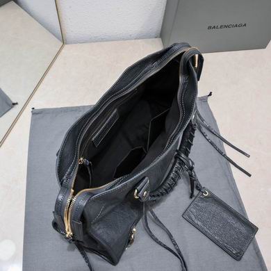 38cm 082102 GY 3 (5)