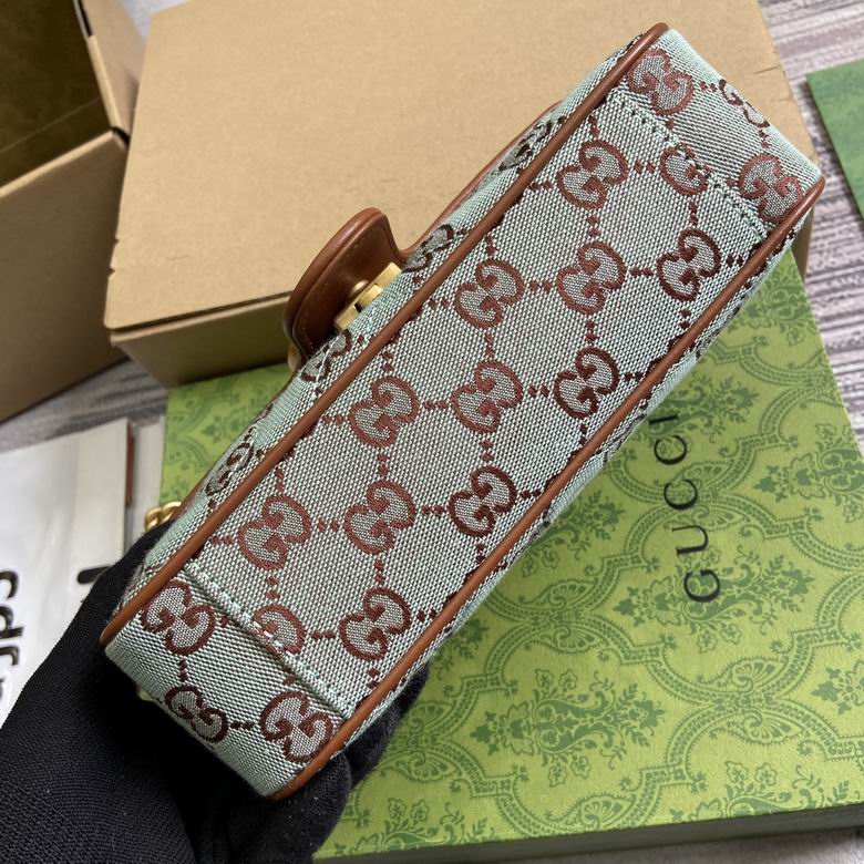 446744 23X13X7cm MP 7