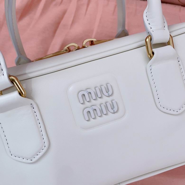 5BB148 27X12X9cm SF 5