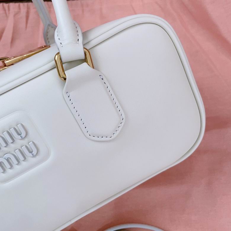 5BB148 27X12X9cm SF 6