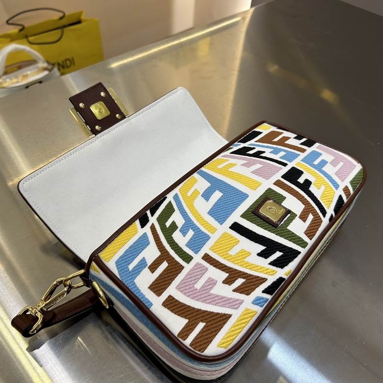 600 26X13X6cm H 18色 81