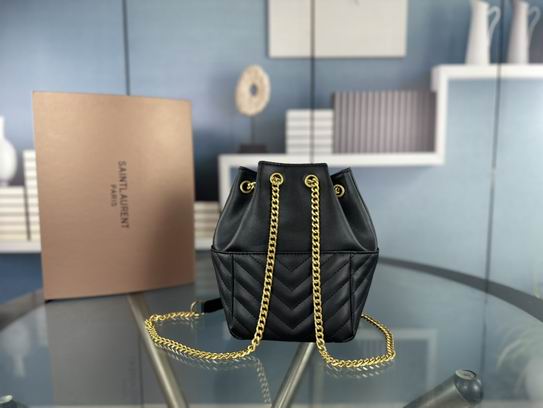 631052 15X20X12cm XMY 3色 19