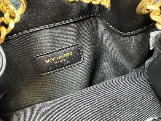 631052 15X20X12cm XMY 3色 24