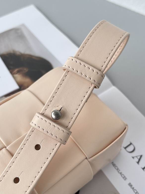 651053 1 7.5x5x2.5cm BG (6)