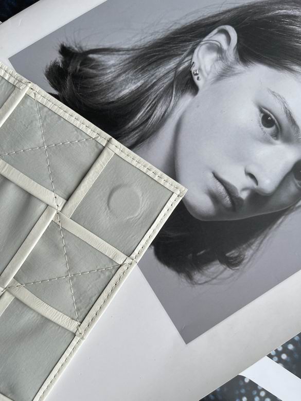 651053 17.5x5x2.5cm BG (4)