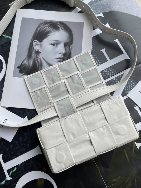 651053 17.5x5x2.5cm BG (6)